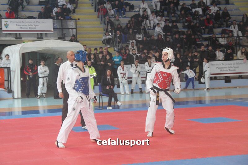 120212 Teakwondo 068_tn.jpg